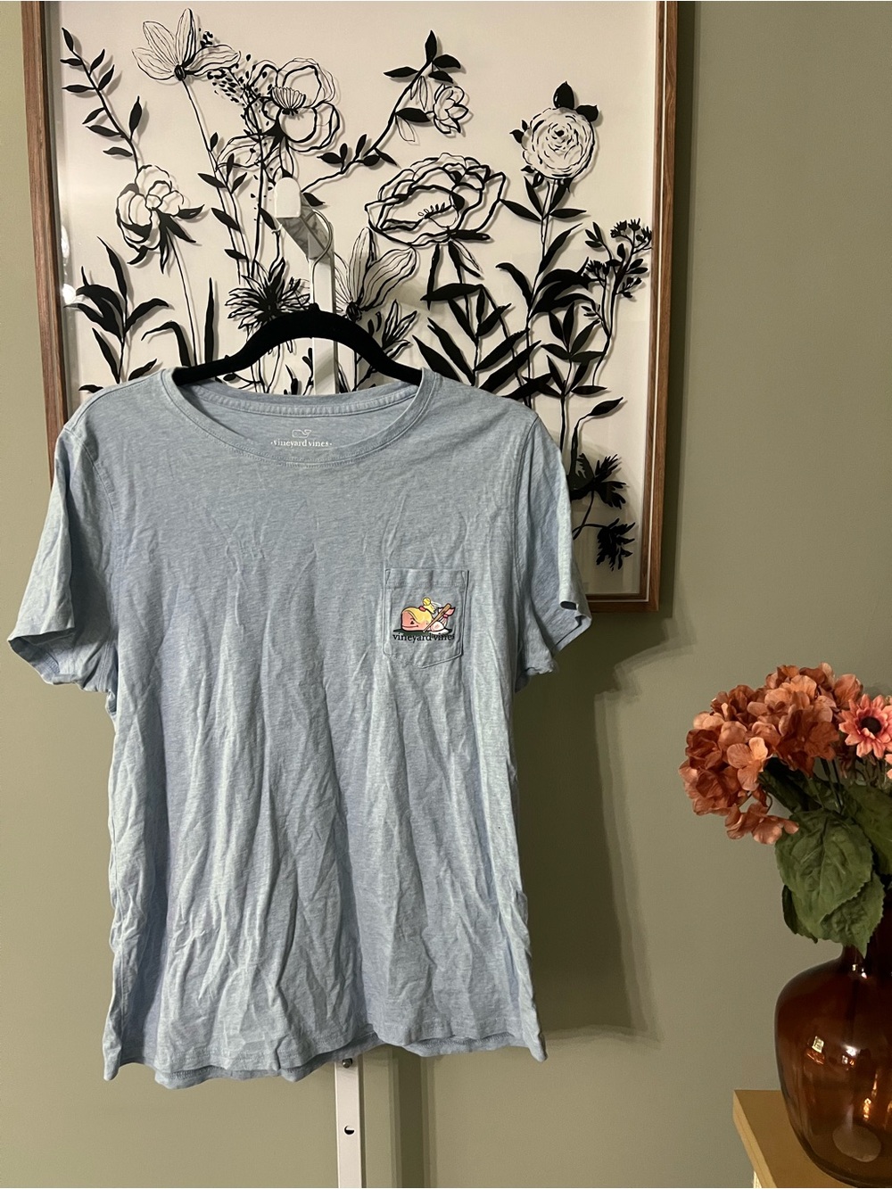 Vineyard Vines Light Blue Softball Whale Cotton Shirt Sleeve Graphic Size Large